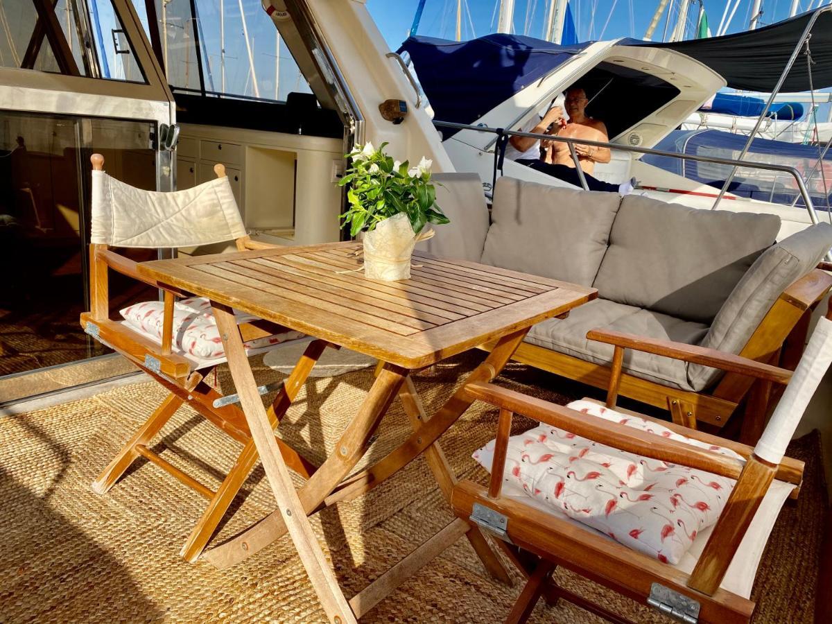מלון פלרמו Panaby Houseboat מראה חיצוני תמונה