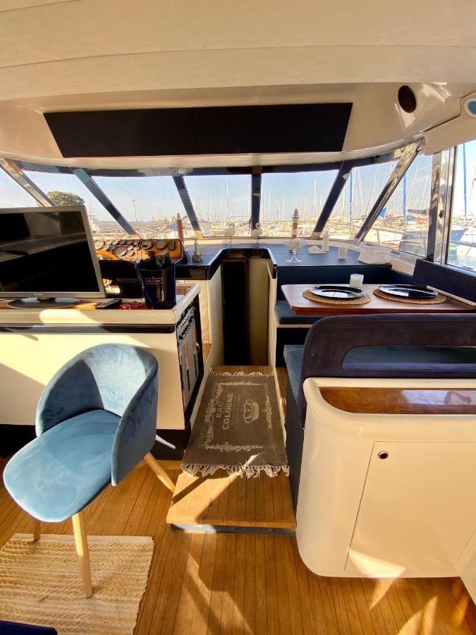 מלון פלרמו Panaby Houseboat מראה חיצוני תמונה